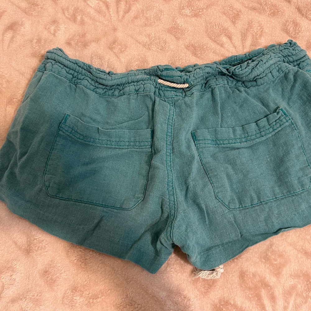 Blue Roxy linen shorts - Picture 2 of 3